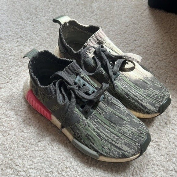 Adidas NMD_R1 primeknit tennishoes sz5 - Picture 6 of 6